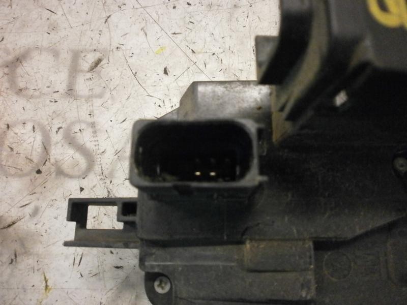 Recambio de cerradura puerta delantera derecha para opel vectra c berlina club referencia OEM IAM   