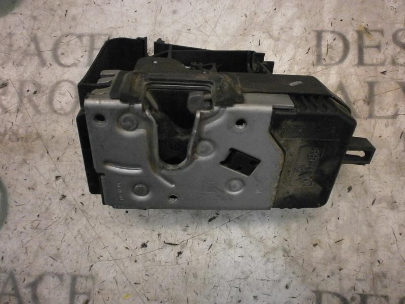 Recambio de cerradura puerta delantera derecha para opel vectra c berlina club referencia OEM IAM   