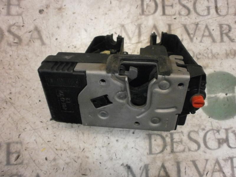 Recambio de cerradura puerta trasera izquierda para opel vectra c berlina club referencia OEM IAM   