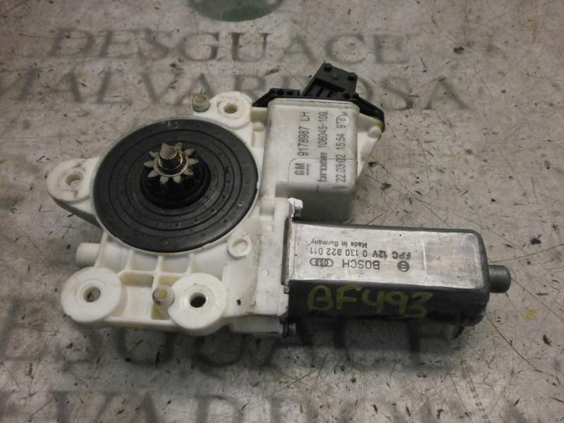 Recambio de motor elevalunas delantero izquierdo para opel vectra c berlina club referencia OEM IAM   