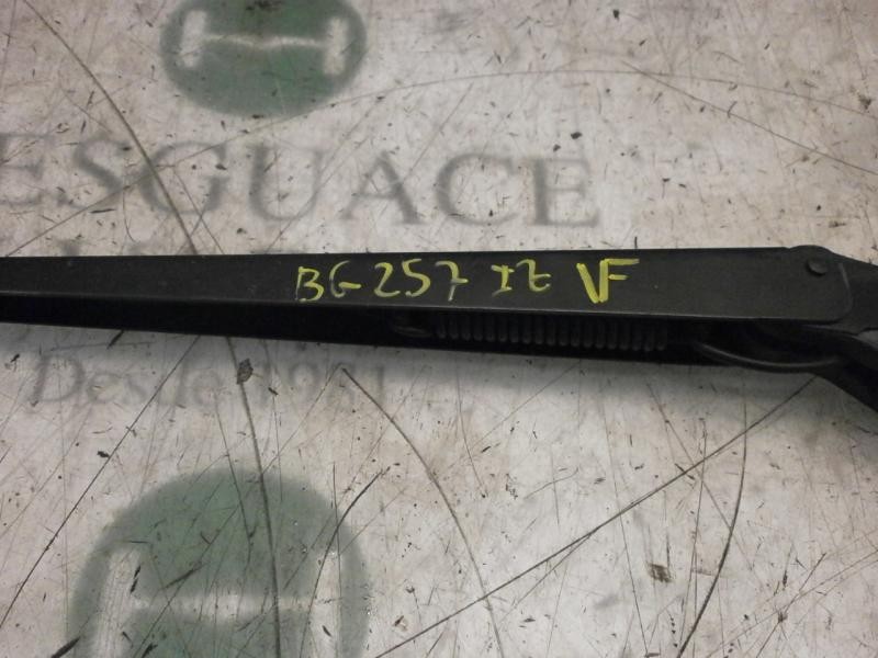 Recambio de brazo limpia delantero izquierdo para citroën xsara picasso 1.8 cat (6fz / ew7j4) referencia OEM IAM   