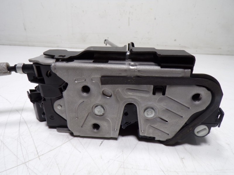 Recambio de cerradura puerta trasera izquierda para seat leon sportstourer (kl8) style referencia OEM IAM 5TA839015L 5TA839015Q 