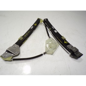 ELEVALUNAS DELANTERO DERECHO 82G837462 