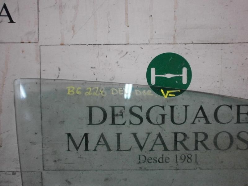 Recambio de cristal puerta delantero derecho para renault megane ii berlina 5p confort dynamique referencia OEM IAM   