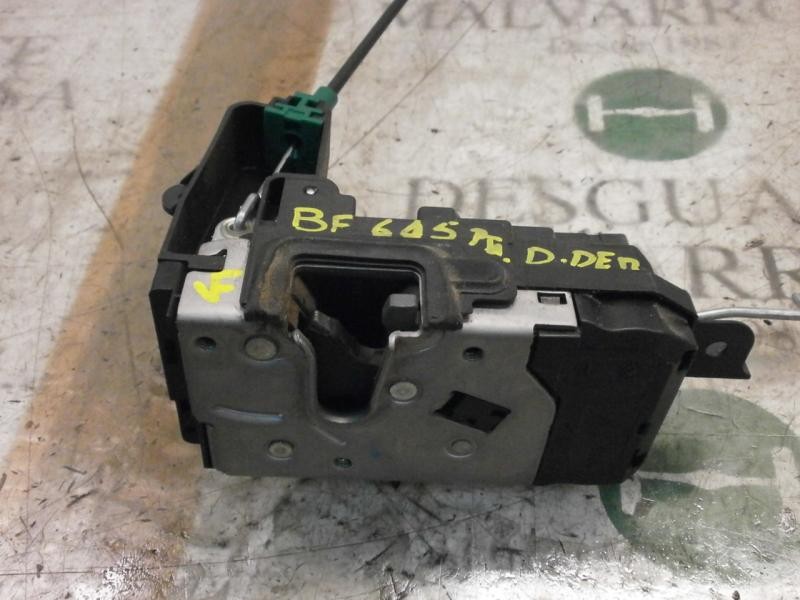 Recambio de cerradura puerta delantera derecha para opel zafira b enjoy referencia OEM IAM   
