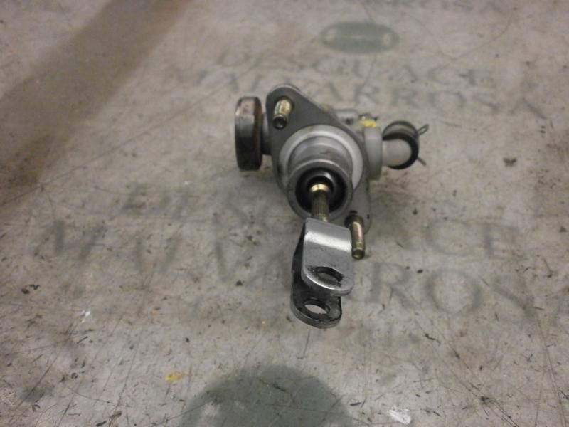 Recambio de bomba embrague para nissan almera tino (v10m) 2.2 16v turbodiesel cat referencia OEM IAM   