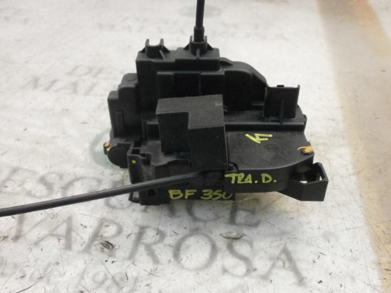 Recambio de cerradura puerta trasera derecha para renault clio grandtour dynamique referencia OEM IAM   