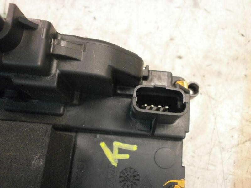 Recambio de cerradura puerta trasera derecha para renault clio grandtour dynamique referencia OEM IAM   