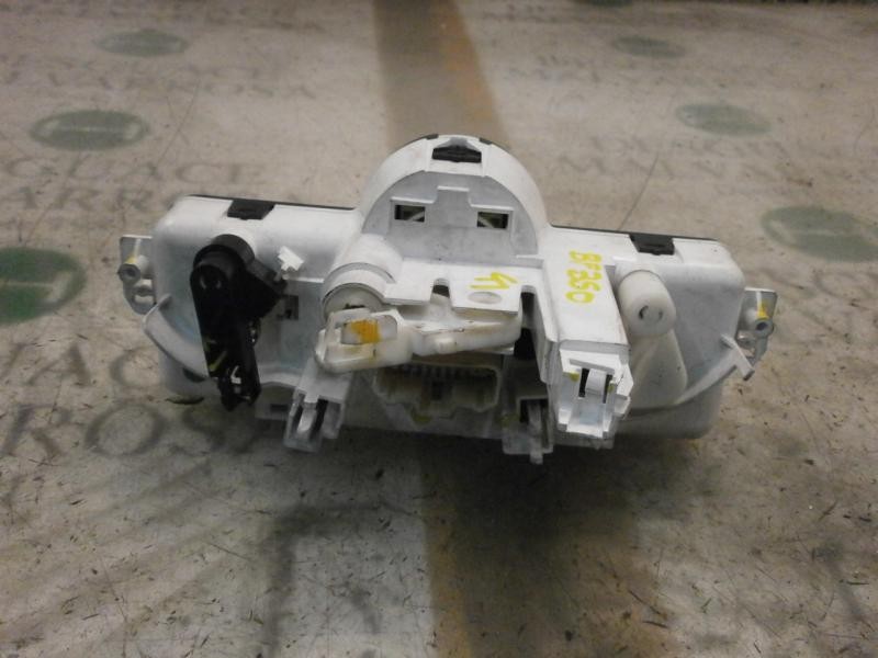 Recambio de mando calefaccion / aire acondicionado para renault clio grandtour dynamique referencia OEM IAM   