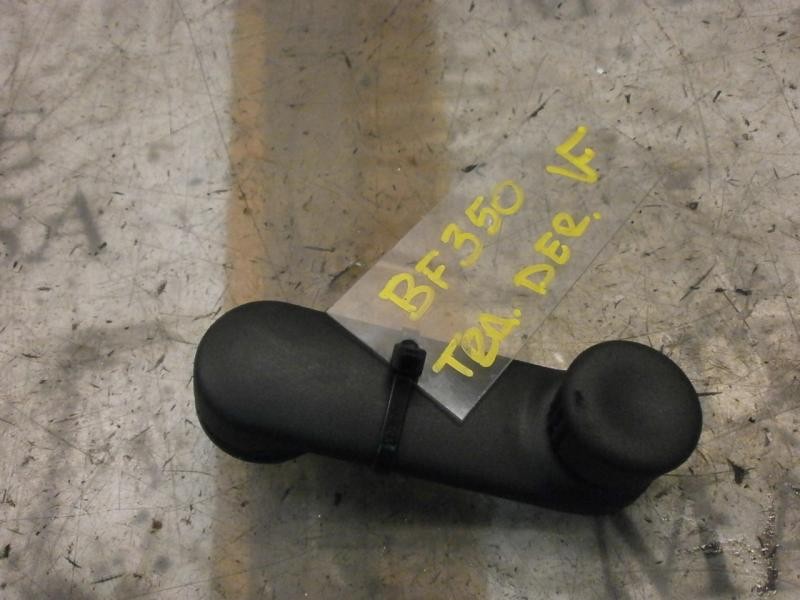 Recambio de maneta elevalunas trasera derecha para renault clio grandtour dynamique referencia OEM IAM   