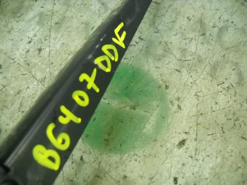 Recambio de brazo limpia delantero derecho para renault megane ii berlina 5p confort dynamique referencia OEM IAM   