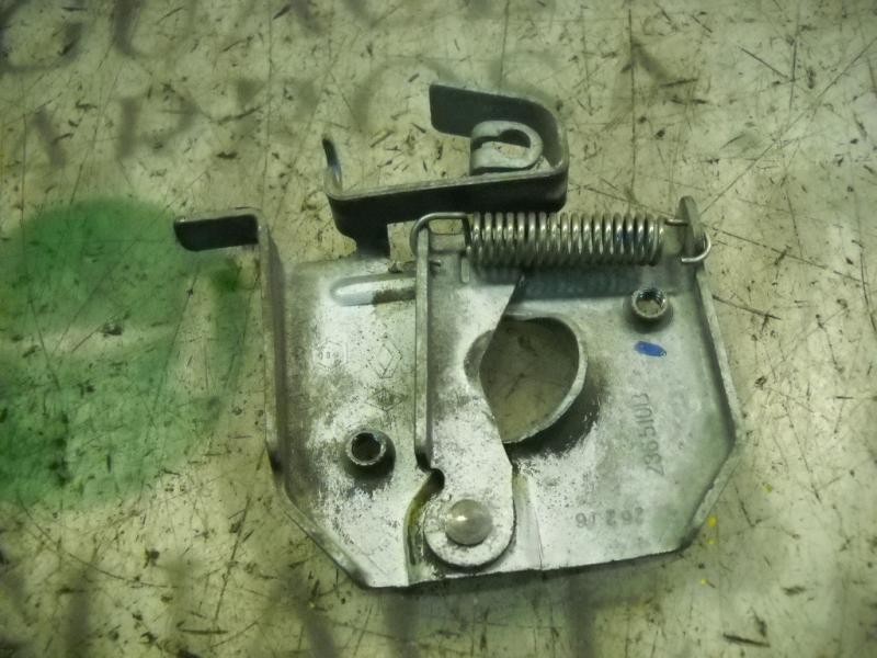 Recambio de cerradura capot para renault megane ii berlina 5p confort dynamique referencia OEM IAM   