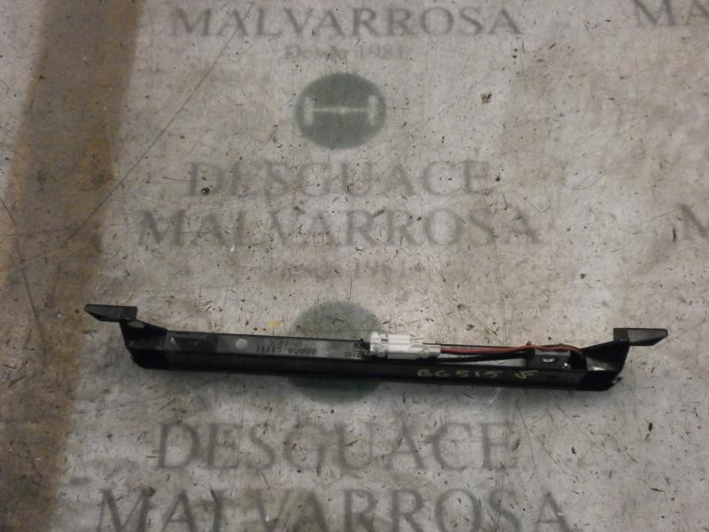 Recambio de piloto trasero central para nissan almera tino (v10m) 2.2 16v turbodiesel cat referencia OEM IAM   