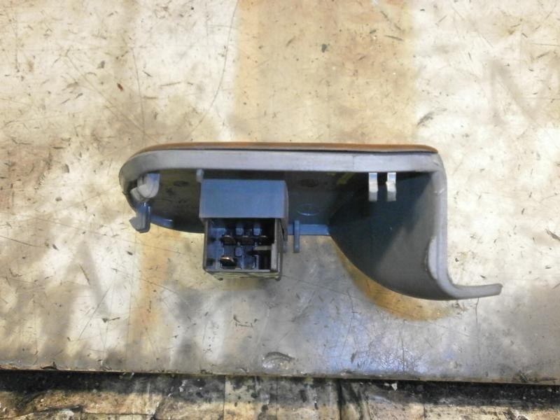 Recambio de mando elevalunas delantero derecho para skoda octavia berlina (1u2) 1.9 tdi solution (81kw) referencia OEM IAM   