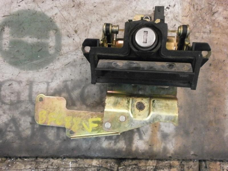 Recambio de maneta porton para skoda octavia berlina (1u2) 1.9 tdi solution (81kw) referencia OEM IAM   