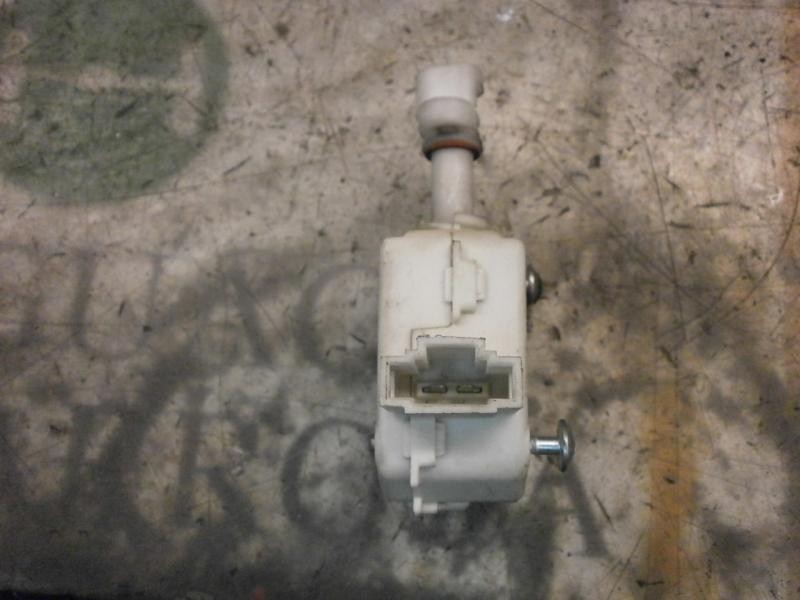 Recambio de motor c/c tapon combustible para skoda octavia berlina (1u2) 1.9 tdi solution (81kw) referencia OEM IAM   