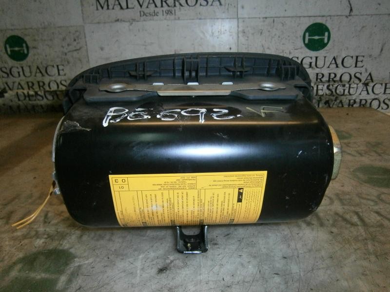 Recambio de airbag delantero derecho para toyota yaris (ncp1/nlp1/scp1) 1.3 16v cat referencia OEM IAM   