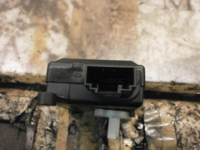 Recambio de motor apertura trampillas climatizador para opel zafira b enjoy referencia OEM IAM   