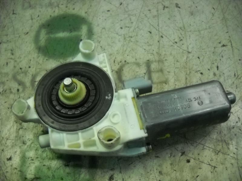 Recambio de motor elevalunas delantero derecho para peugeot 307 break / sw (s1) sw referencia OEM IAM   