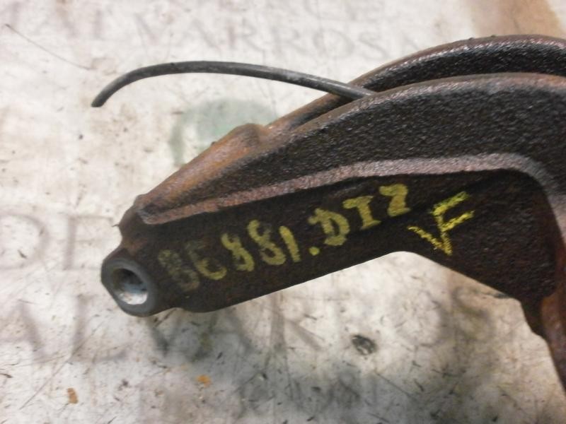 Recambio de mangueta delantera izquierda para ford fiesta (cbk) fun referencia OEM IAM   