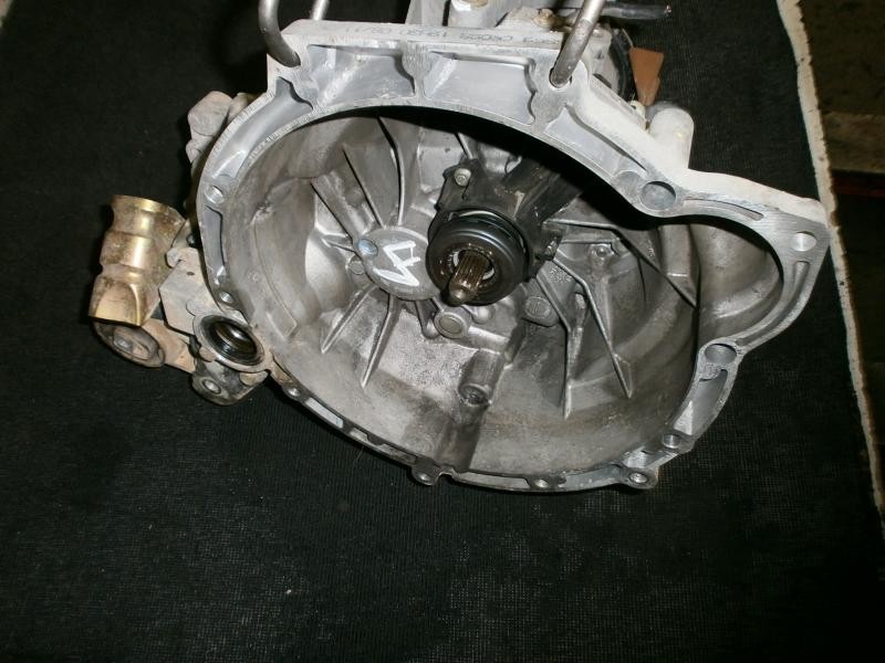 Recambio de caja cambios para ford fiesta (cbk) fun referencia OEM IAM  2N1R7002CC 
