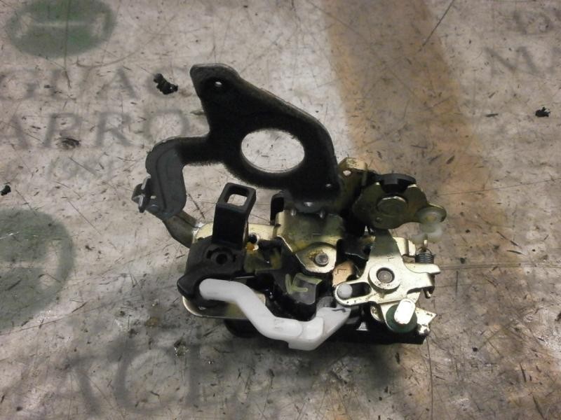 Recambio de cerradura puerta trasera izquierda para kia picanto 1.1 lx referencia OEM IAM   