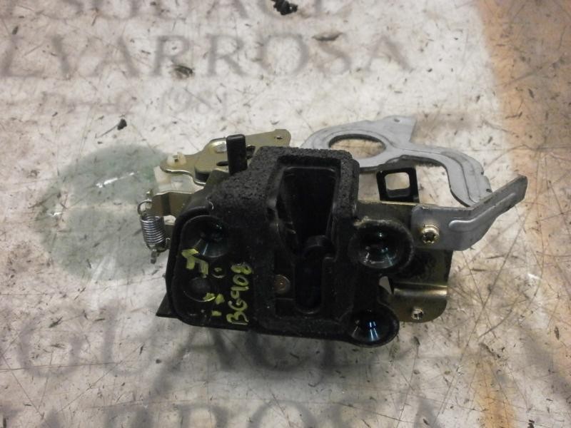 Recambio de cerradura puerta trasera izquierda para kia picanto 1.1 lx referencia OEM IAM   