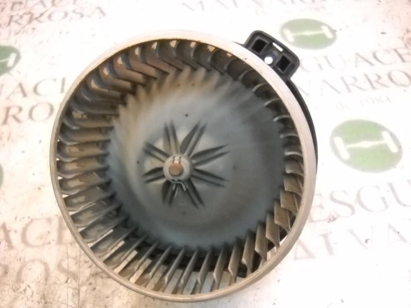 Recambio de motor calefaccion para kia carnival td ls referencia OEM IAM 0K55261C07  