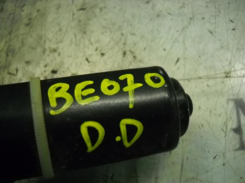 Recambio de motor elevalunas delantero derecho para kia carnival td ls referencia OEM IAM   