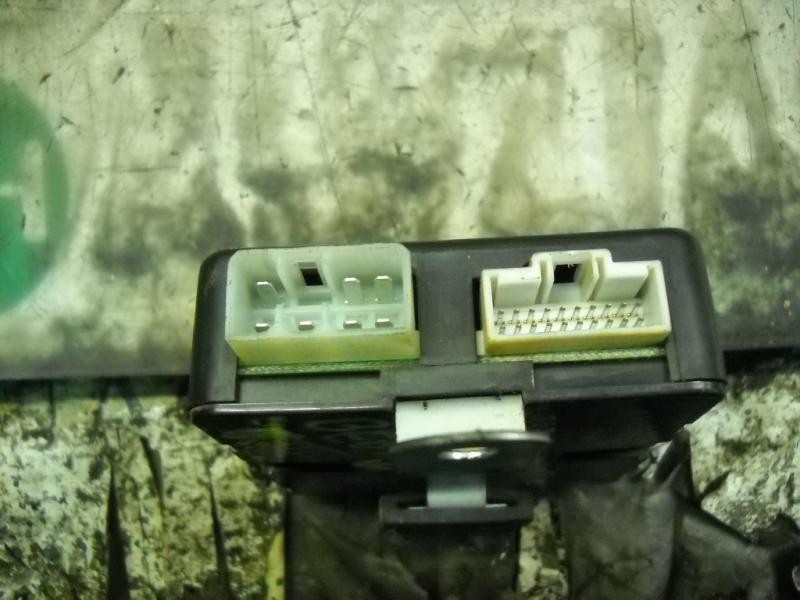 Recambio de modulo electronico para kia carnival td ls referencia OEM IAM 0K55267720J 0K55267720 