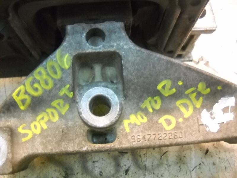 Recambio de soporte motor derecho para citroën c3 1.4 collection referencia OEM IAM   