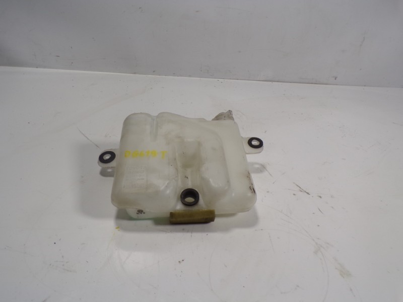 Recambio de deposito limpia para toyota land cruiser (j9) 3.0 turbodiesel referencia OEM IAM 8532560090  