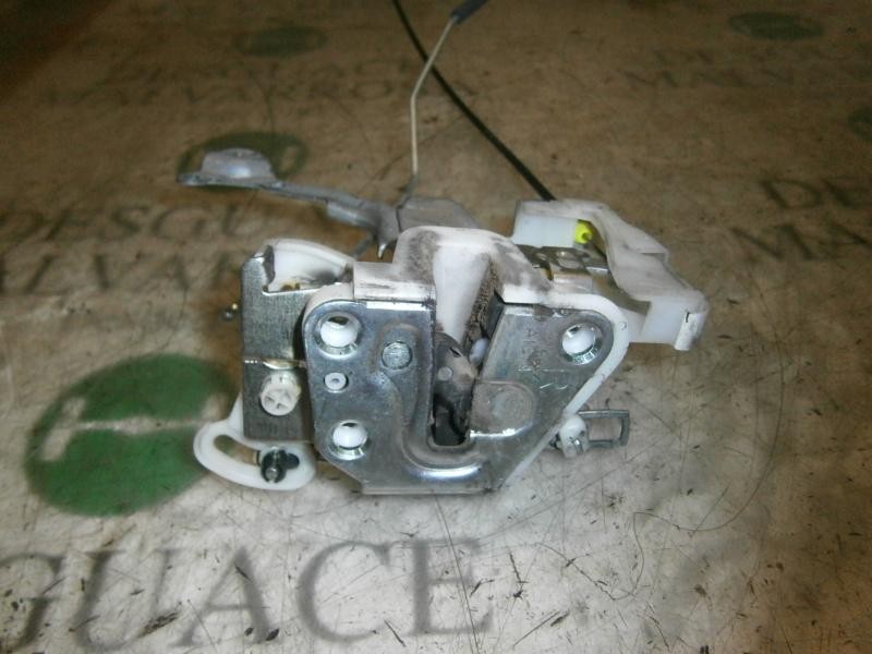 Recambio de cerradura puerta delantera derecha para toyota aygo (kgb/wnb) blue referencia OEM IAM   