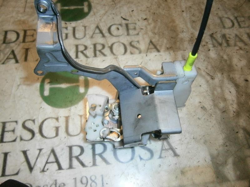Recambio de cerradura puerta trasera izquierda para toyota aygo (kgb/wnb) blue referencia OEM IAM   