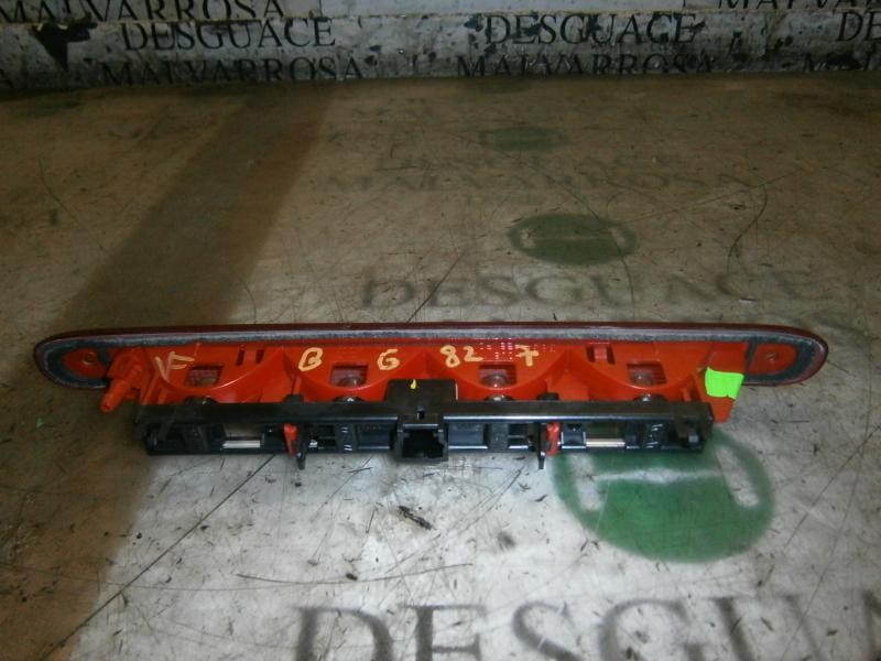 Recambio de piloto trasero central para toyota aygo (kgb/wnb) blue referencia OEM IAM   