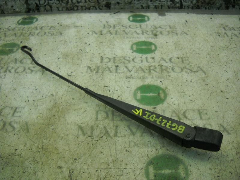 Recambio de brazo limpia delantero izquierdo para ford transit mod.2000 caja abierta referencia OEM IAM   