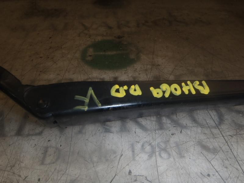 Recambio de brazo limpia delantero derecho para citroën berlingo station wagon x referencia OEM IAM   