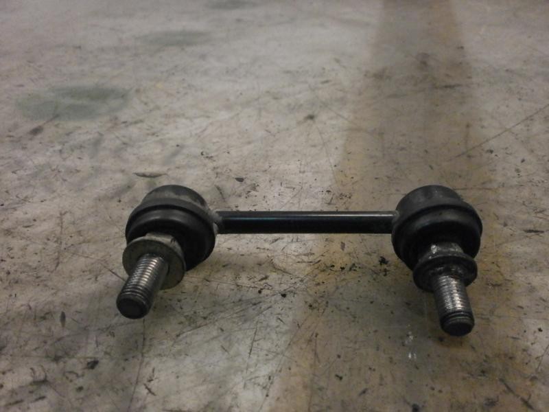 Recambio de tirante trasero derecho para nissan primera berlina (p12) visia referencia OEM IAM 562610E000  