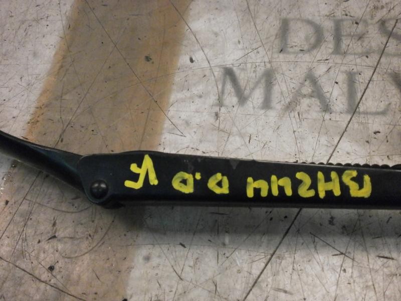 Recambio de brazo limpia delantero derecho para peugeot 307 (s1) xs referencia OEM IAM   