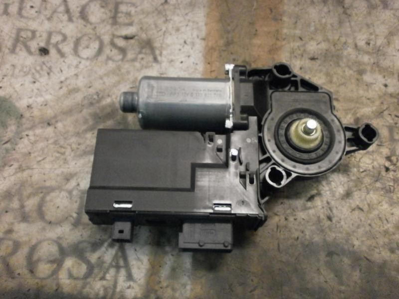 Recambio de motor elevalunas delantero derecho para peugeot 307 (s1) xs referencia OEM IAM   
