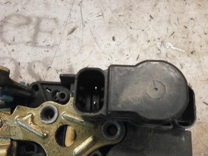 Recambio de cerradura puerta trasera izquierda para chevrolet lacetti cdx referencia OEM IAM 96260995  