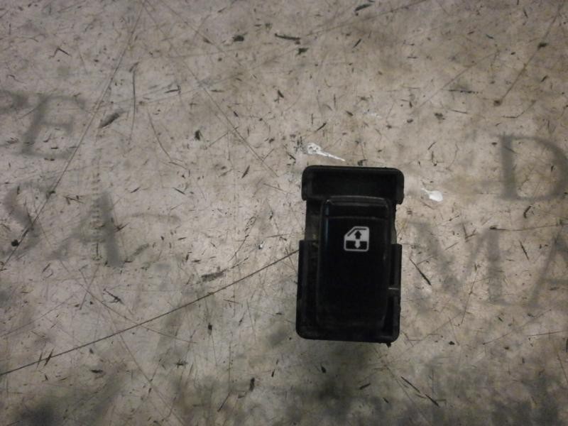 Recambio de mando elevalunas trasero derecho para chevrolet lacetti cdx referencia OEM IAM 96417462 621W047901 