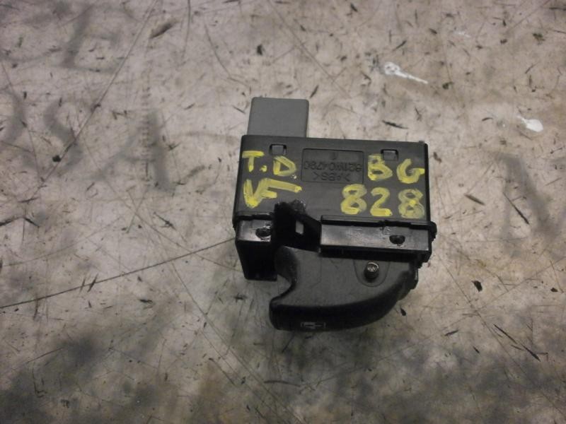 Recambio de mando elevalunas trasero derecho para chevrolet lacetti cdx referencia OEM IAM 96417462 621W047901 