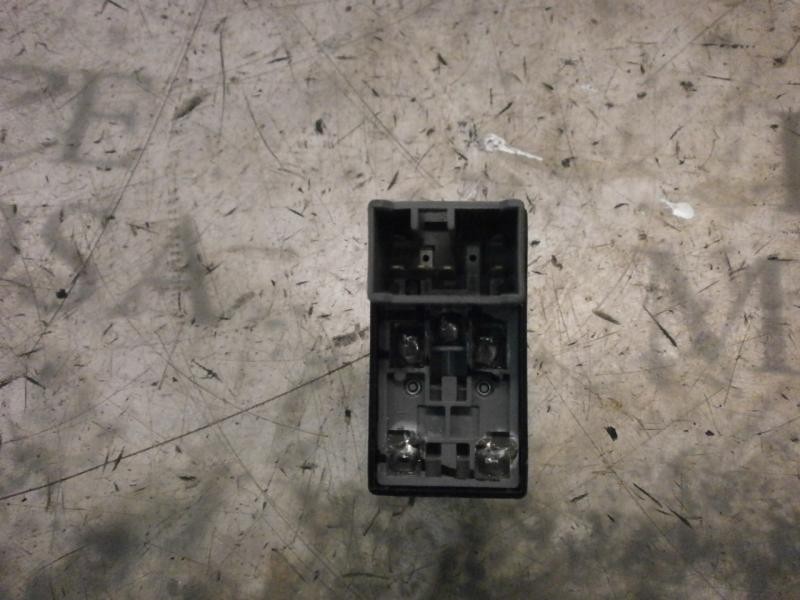 Recambio de mando elevalunas trasero derecho para chevrolet lacetti cdx referencia OEM IAM 96417462 621W047901 