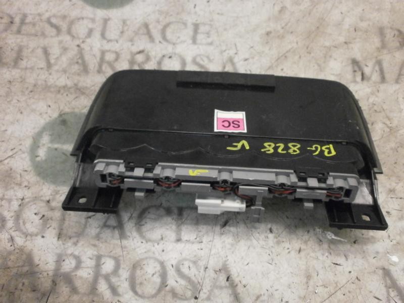 Recambio de piloto trasero central para chevrolet lacetti cdx referencia OEM IAM 96551214  