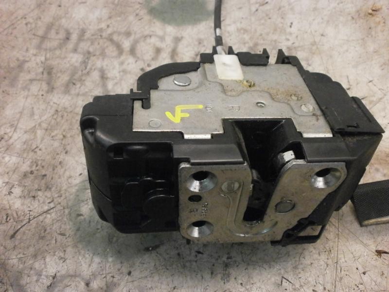 Recambio de cerradura puerta delantera derecha para nissan micra (k12e) acenta referencia OEM IAM   