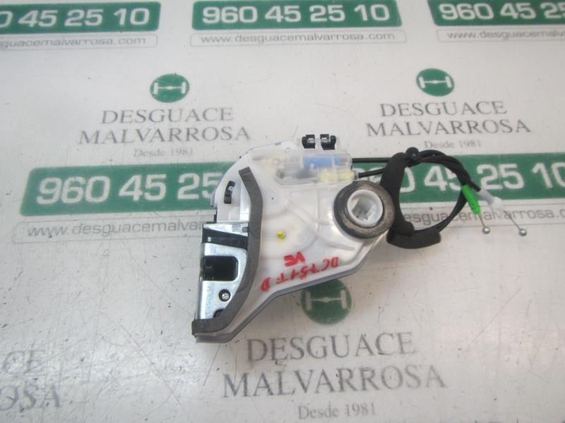 Recambio de cerradura puerta trasera derecha para toyota rav4 hybrid fwd referencia OEM IAM 6905048060  