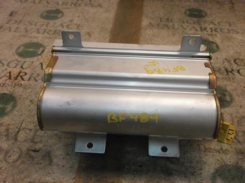 Recambio de airbag delantero derecho para hyundai santa fe (sm) 2.4 gls referencia OEM IAM 8456026000 520241900B 