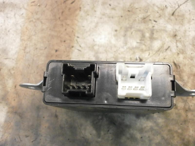 Recambio de modulo electronico para hyundai santa fe (sm) 2.4 gls referencia OEM IAM 9875026000 9875026000 