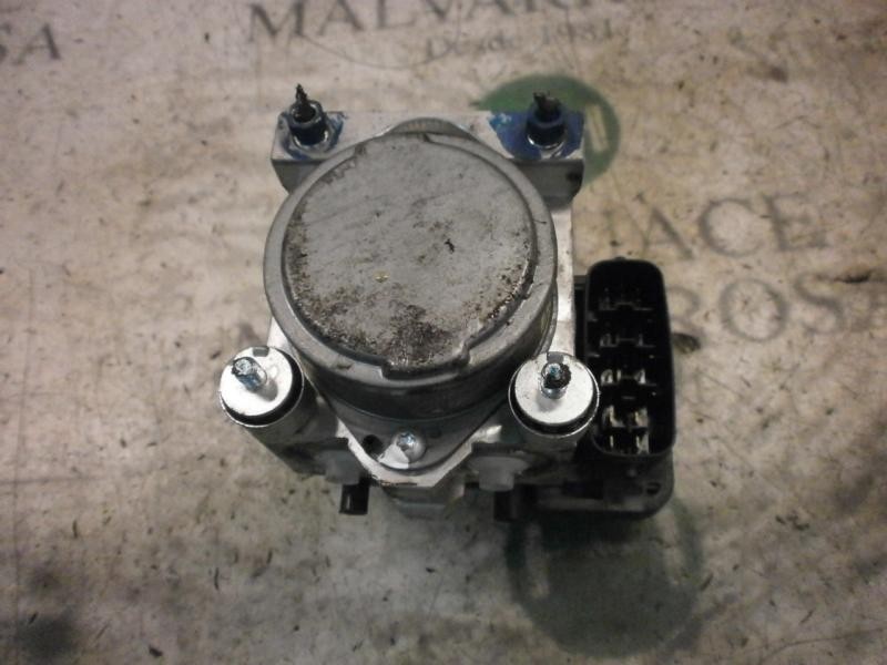 Recambio de abs para toyota hilux (kun) cabina sencilla dlx 4x4 referencia OEM IAM   